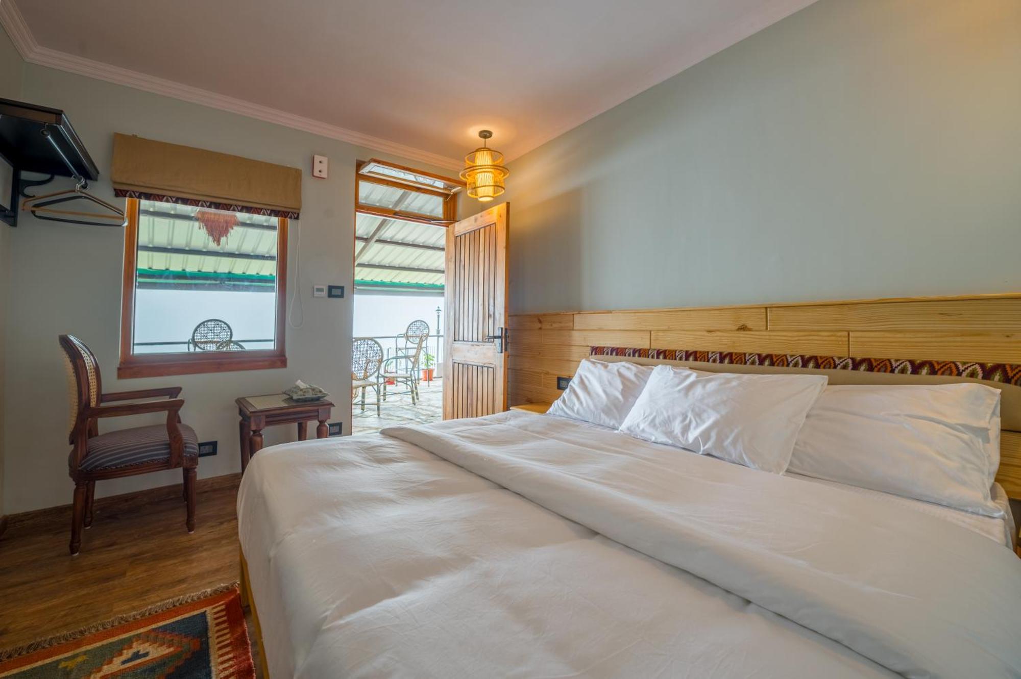Cedar Hill Lodge - A Boutique Homestay Машобра Экстерьер фото